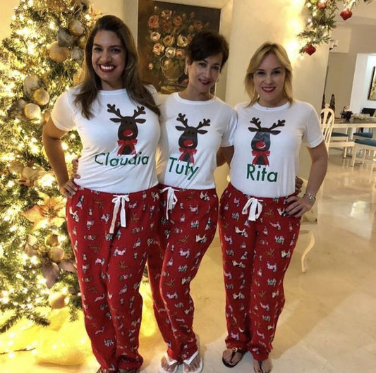 Pijama Navideña Camiseta Manga Corta Reno y Pantalón Rojo