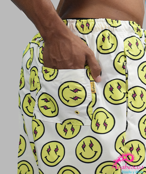 Pantaloneta Blanca Emoji Carita Ojos con Rayos